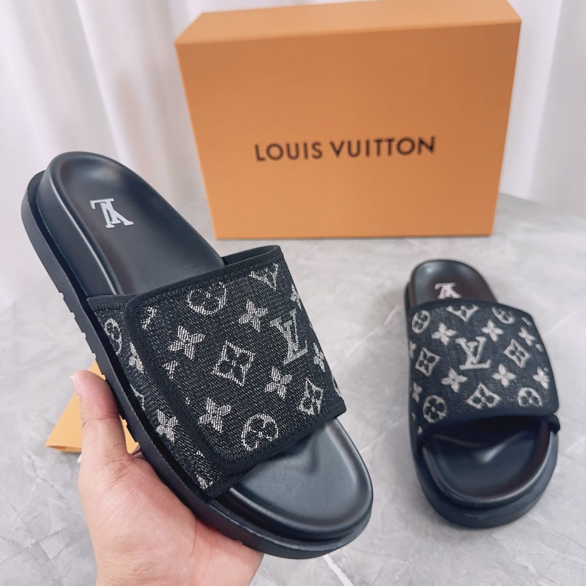 Louis Vuitton 2024ss Slippers Size 36-45 - Image 1