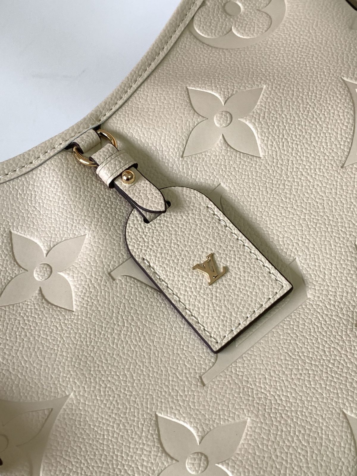 Louis Vuitton M46293 CarryAll Women Bags Size 29*24*12cm - Image 5
