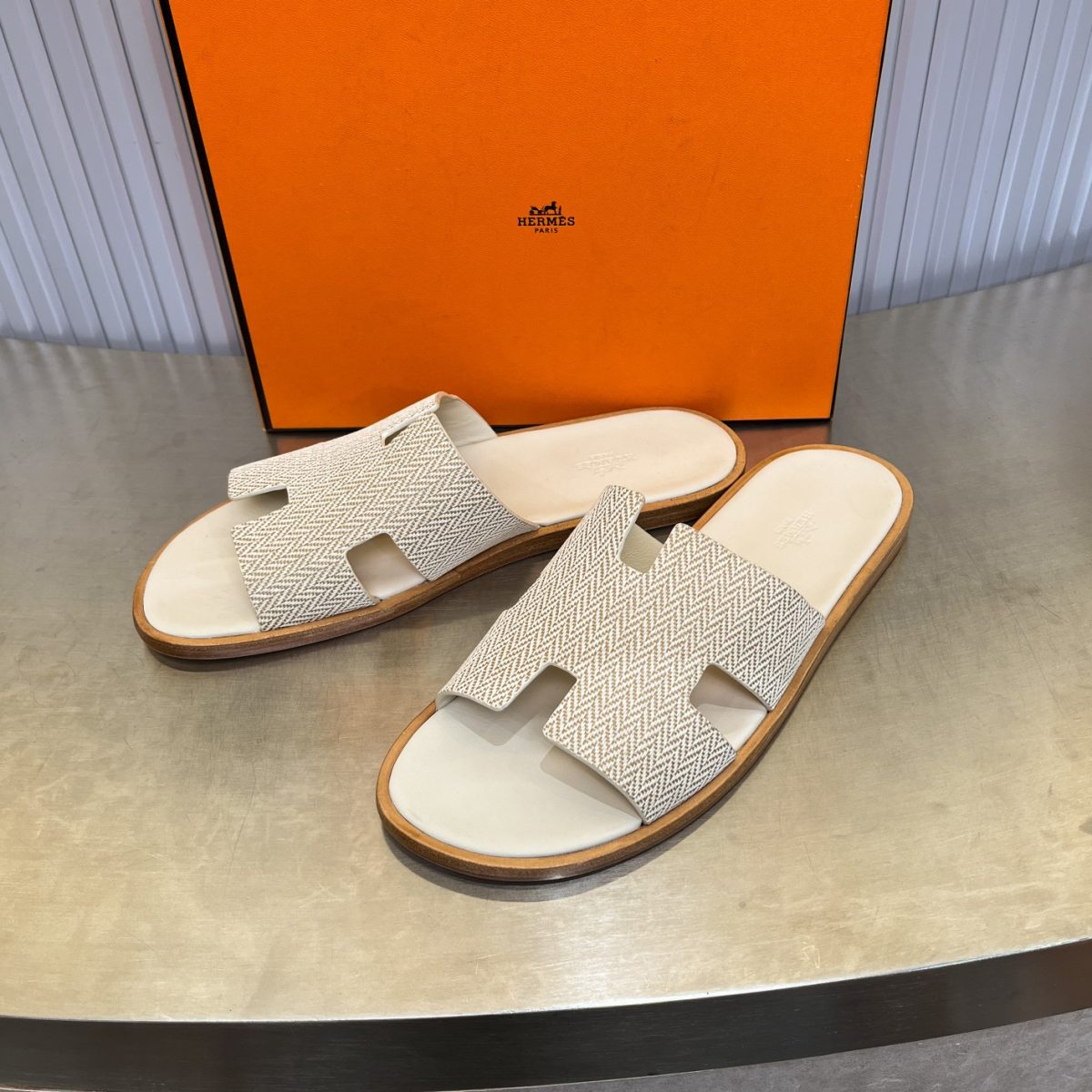 Hermes lzmir Sandals Size 40-45 - Image 2