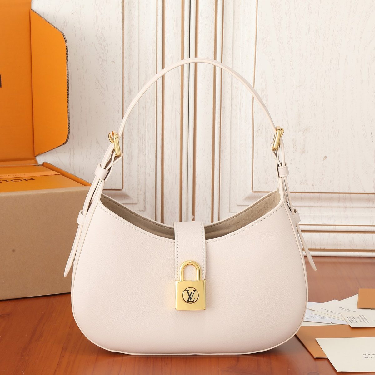 Louis Vuitton M24990 Low Key Shoulder Bag Size 26*18*7cm - Image 2