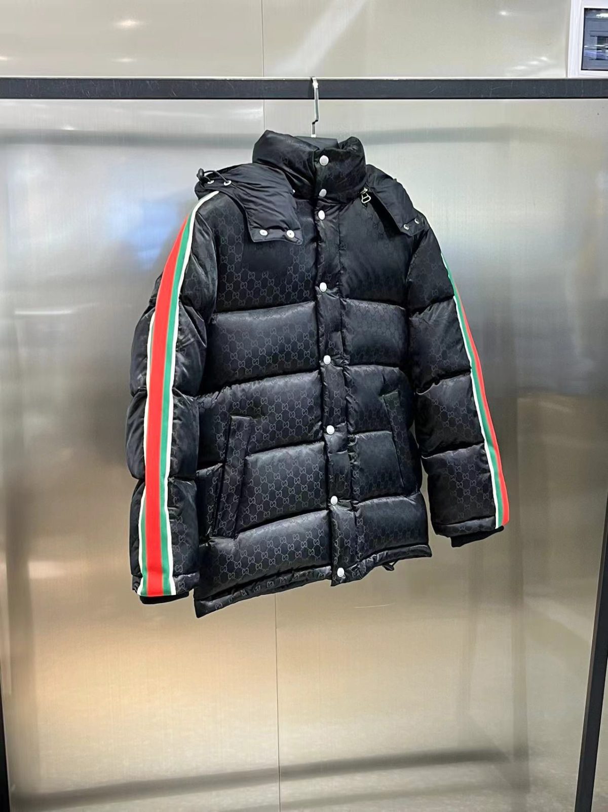 Gucci Winter Down Jacket Size S-2XL - Image 2