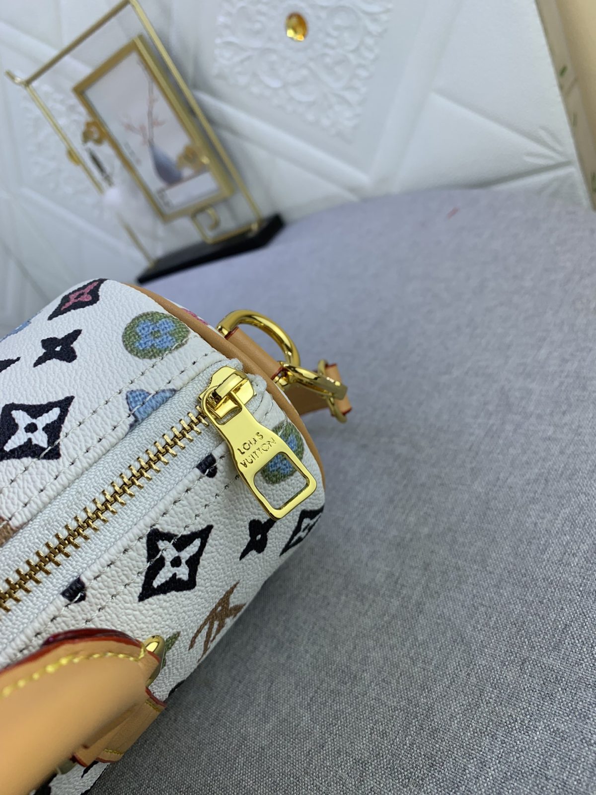 Louis Vuitton Monogram Eclipse Reverse Keepall 25 Travel Bags Size 25*15*11cm - Image 6