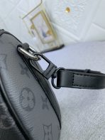 Louis Vuitton Monogram Eclipse Reverse Keepall 25 Travel Bags Size 25*15*11cm - Image 6