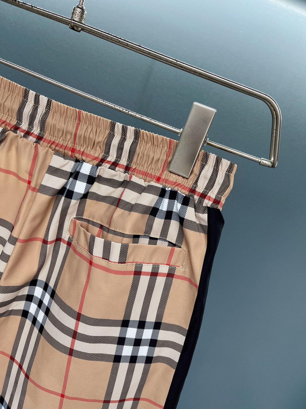 Burberry Beach Pants Size M-XXXL - Image 9