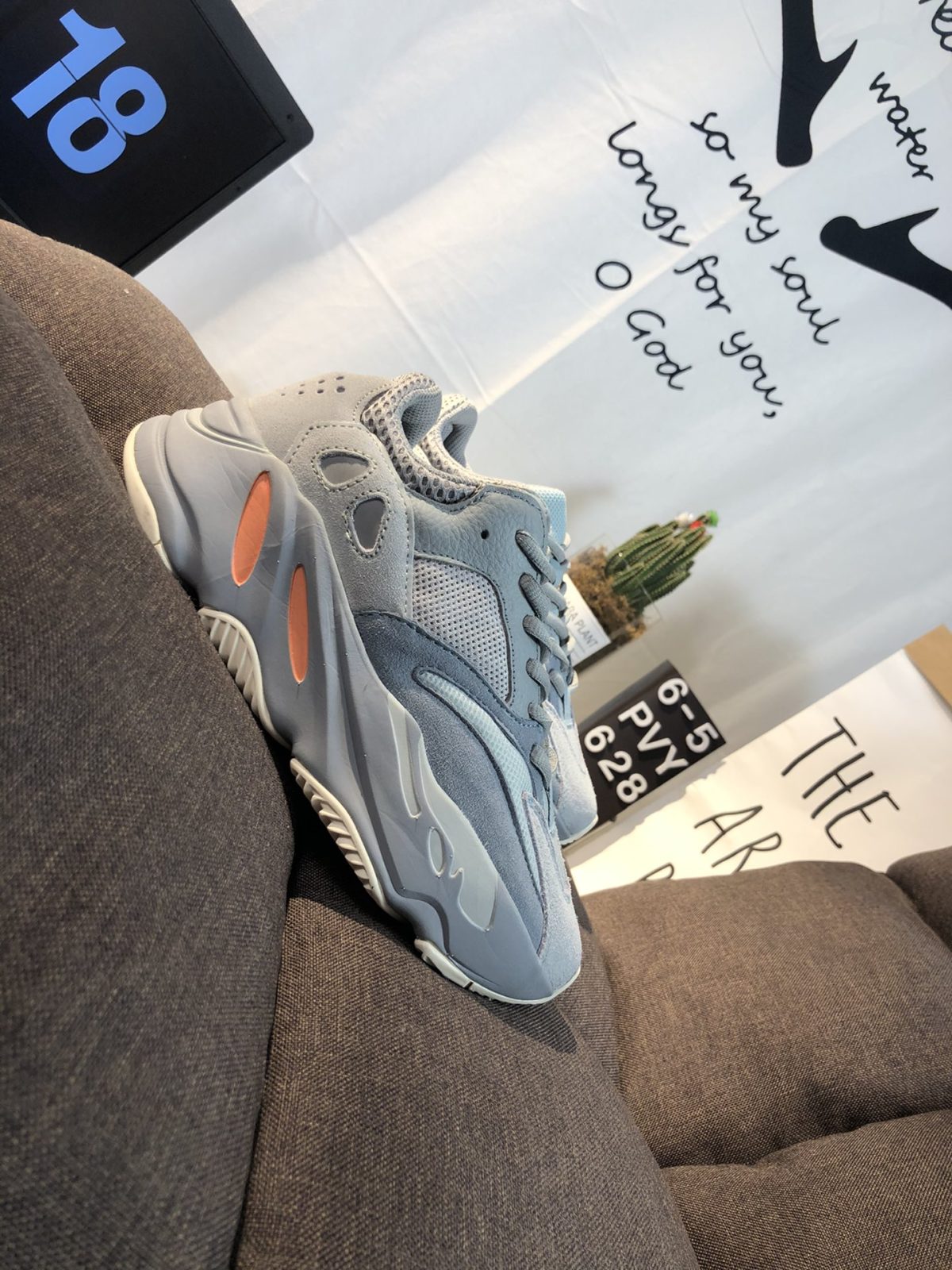 Yeezy 700 Boost Mens/Women's Sneakers Shoes 36 - 45 - Image 2