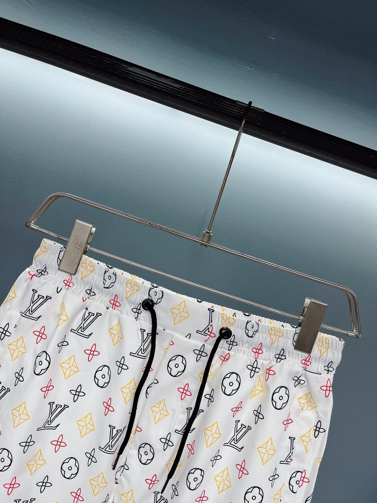 Louis Vuitton Beach Pants Size M-XXXL - Image 5
