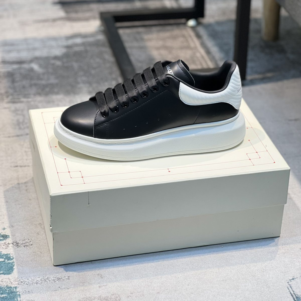 Alexander McQueen Men's/Women Sneakers Shoes Gr. 36 - 46 - Image 1