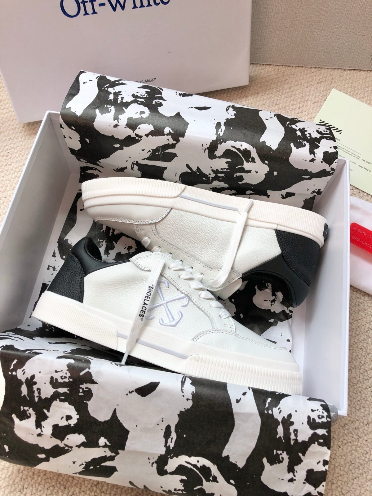 OFF White 2024ss New Low Vulcanized Sneaker Size 36-45 - Image 8
