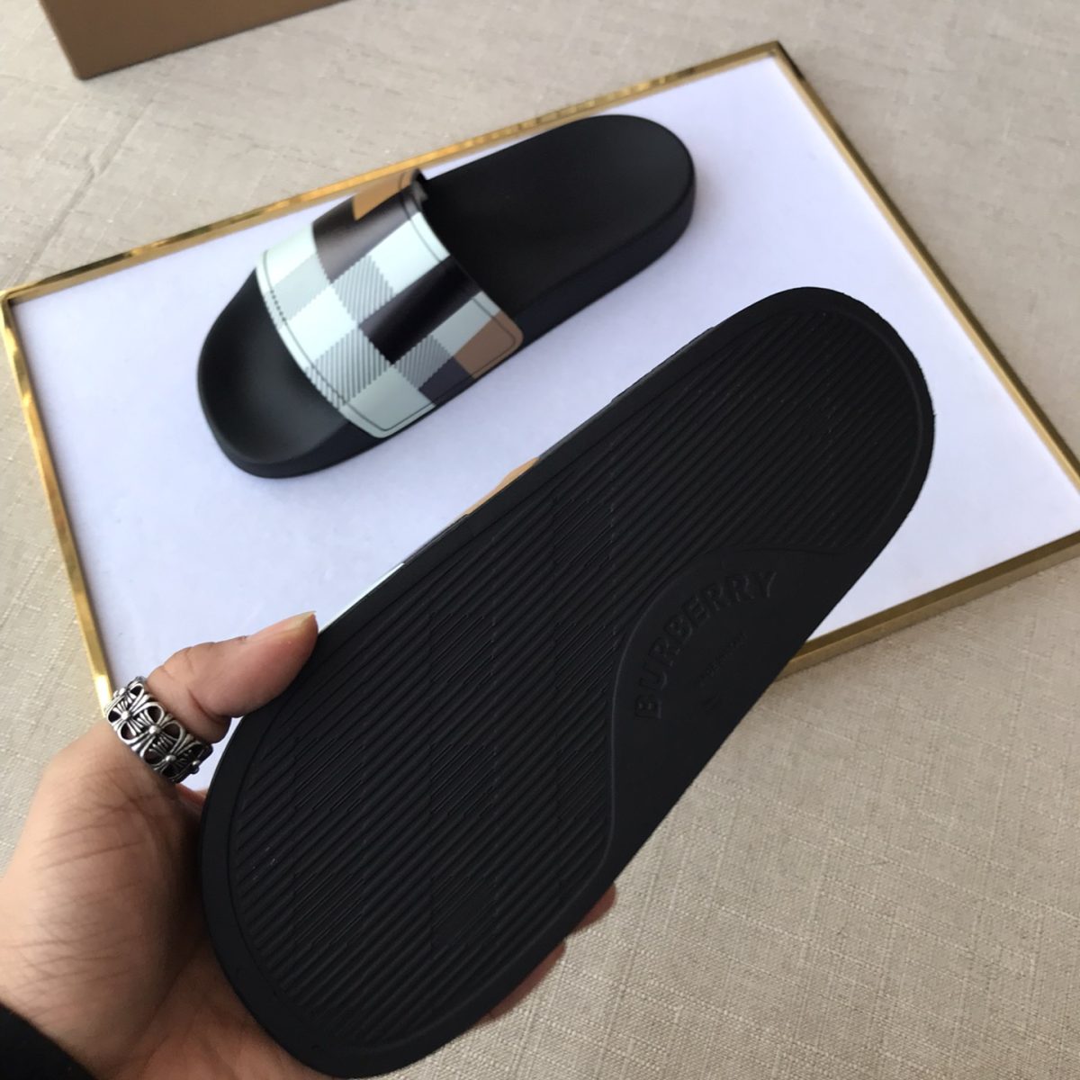 Burberry Mens Women Sandals Gr. 36-46 - Image 6