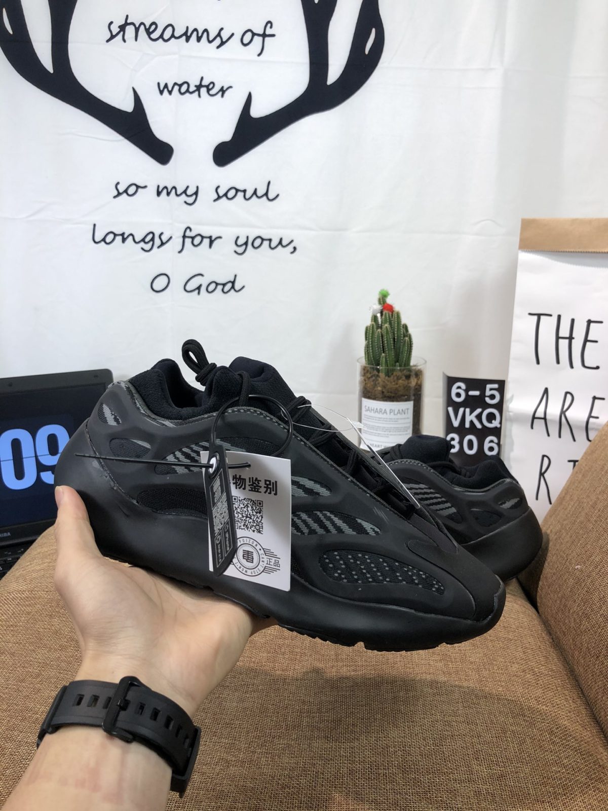 Yeezy 700 V3  Azael  Mens/Women's Sneakers Shoes 36 - 45 - Image 1