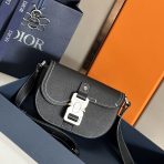 Dior Oblique Men Shoulder Bags Size 19.5*13*4.3cm
