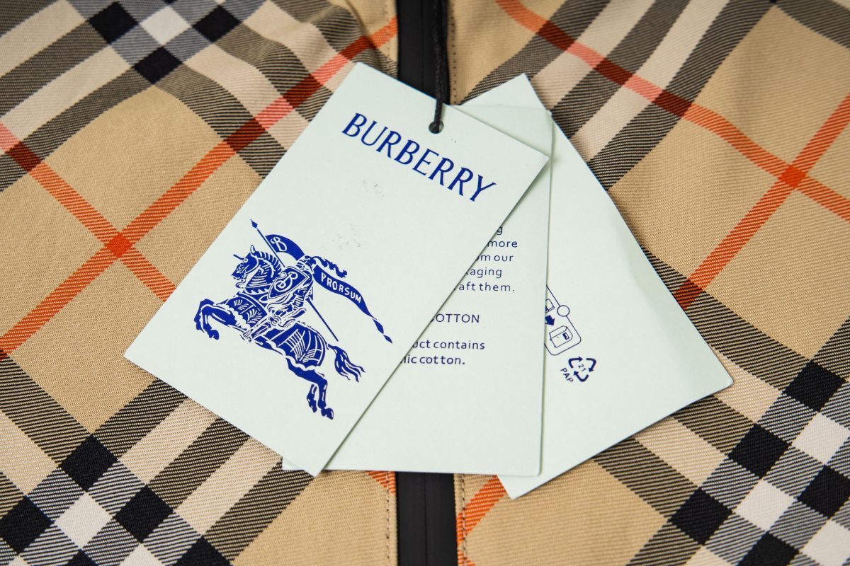 Burberry Jacket Size S-XL - Image 2