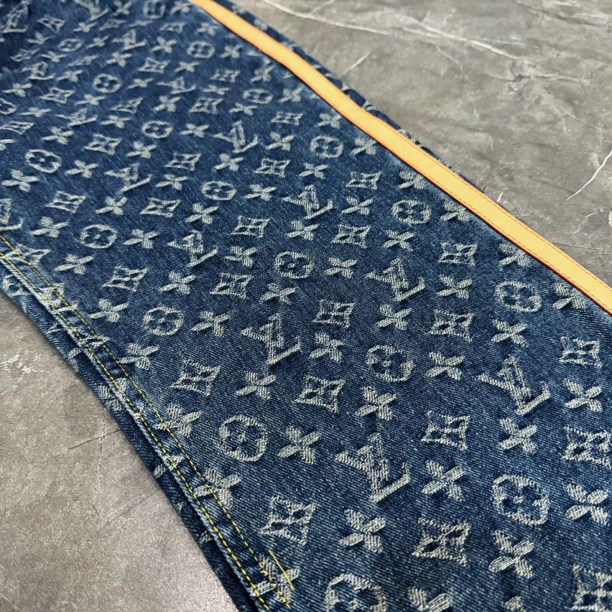 Louis Vuitton Unisex Jeans Size S-XL - Image 7