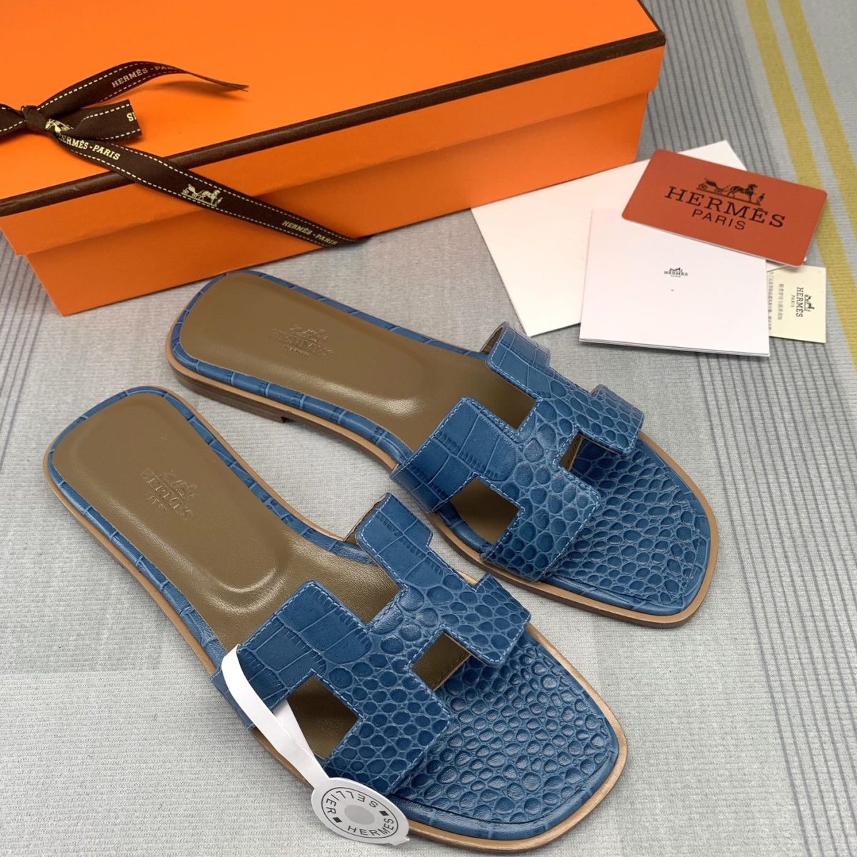 Hermes Oran Slippers Size 35-41 12-Color - Image 1