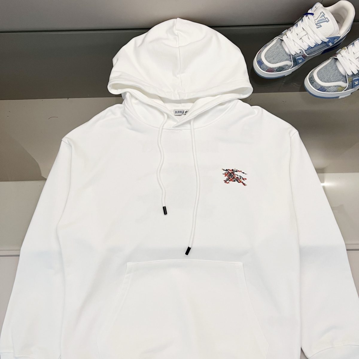 Burberry Unisex Sweatshirt Size S-XL - Image 3