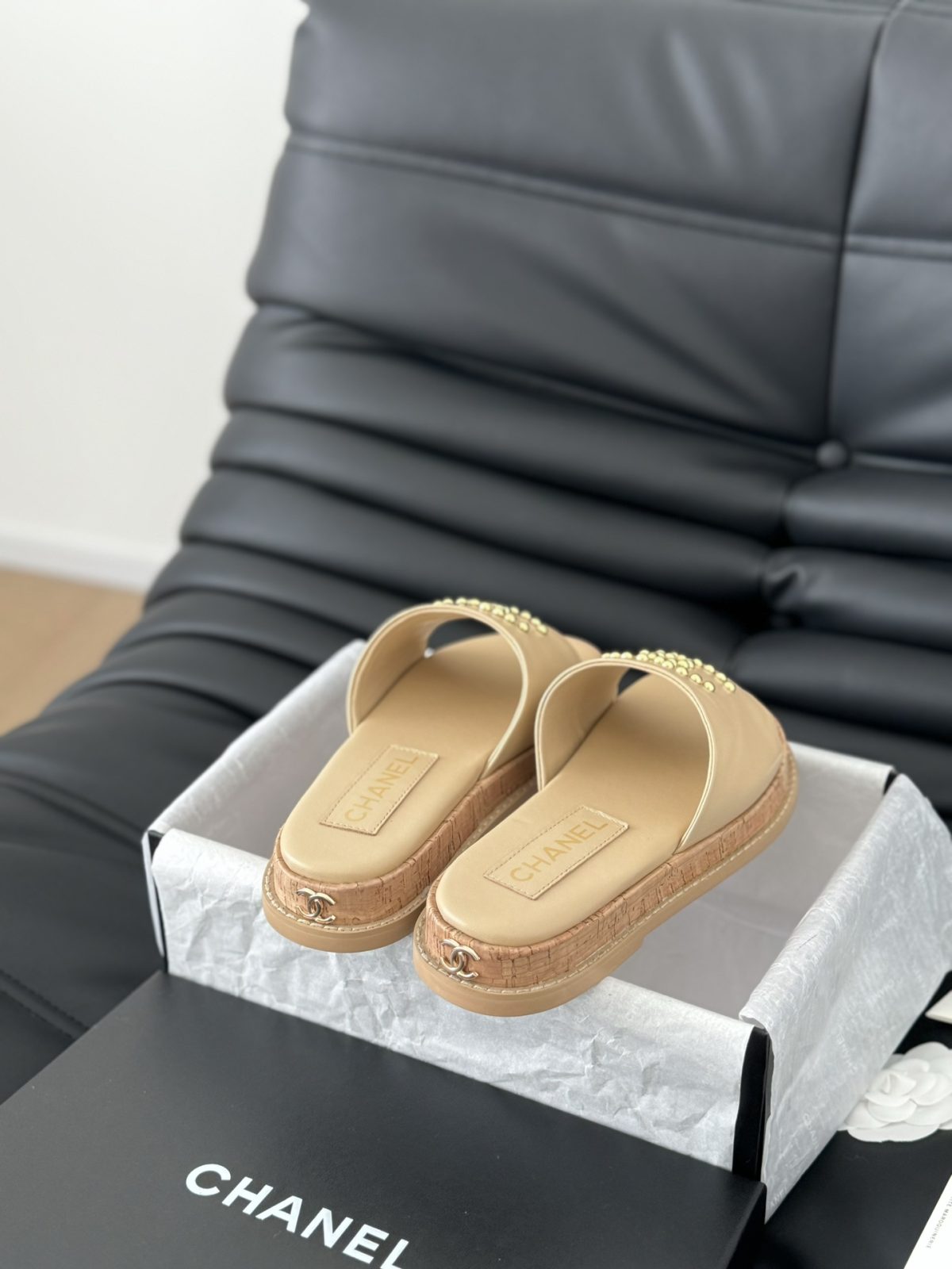 Chanel 2024 New Slippers Size 36-41 - Image 4