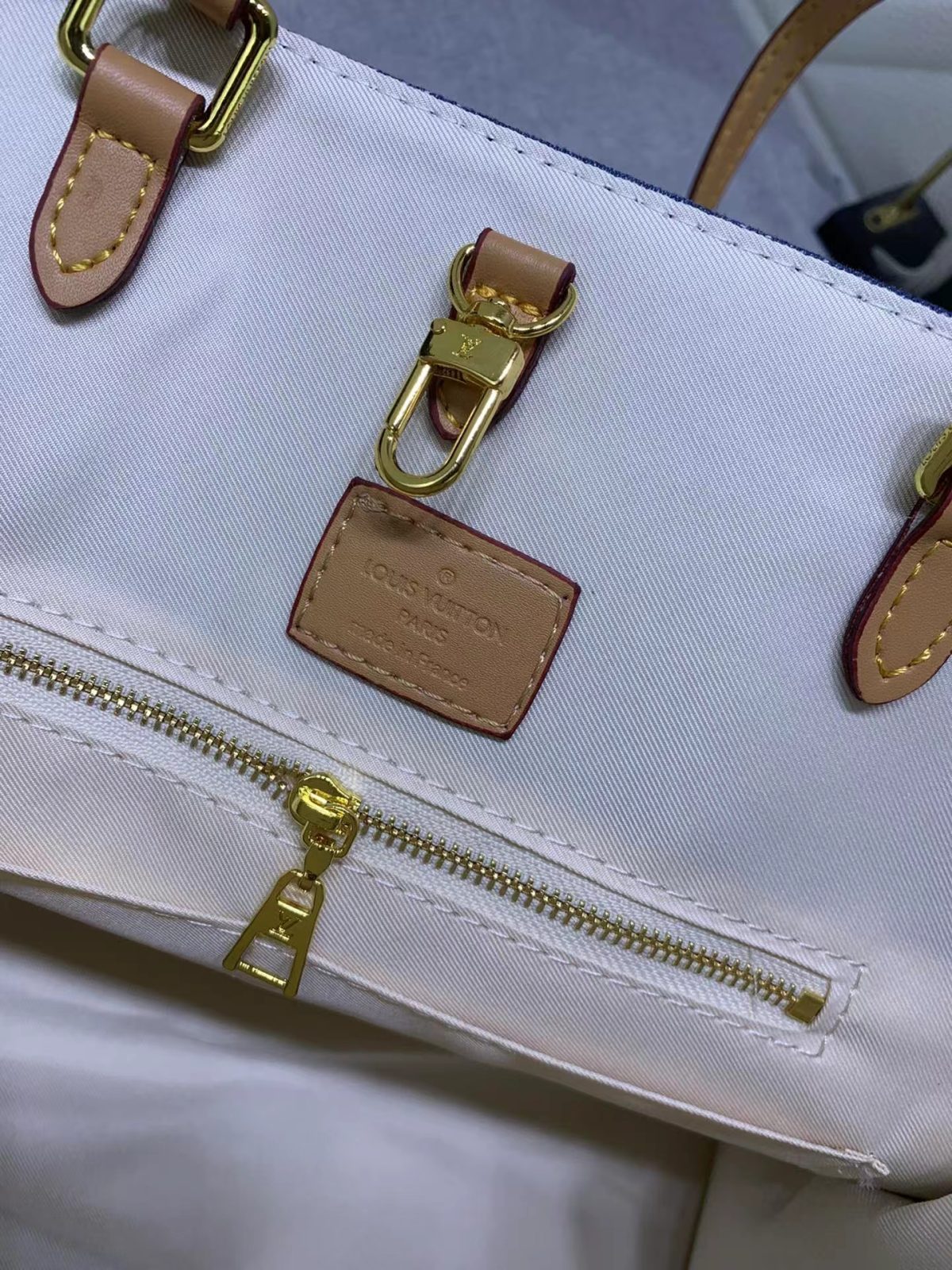Louis Vuitton Monogram Onthego Denim Cowboy Women Shopping Bags 35*27*14cm - Image 8