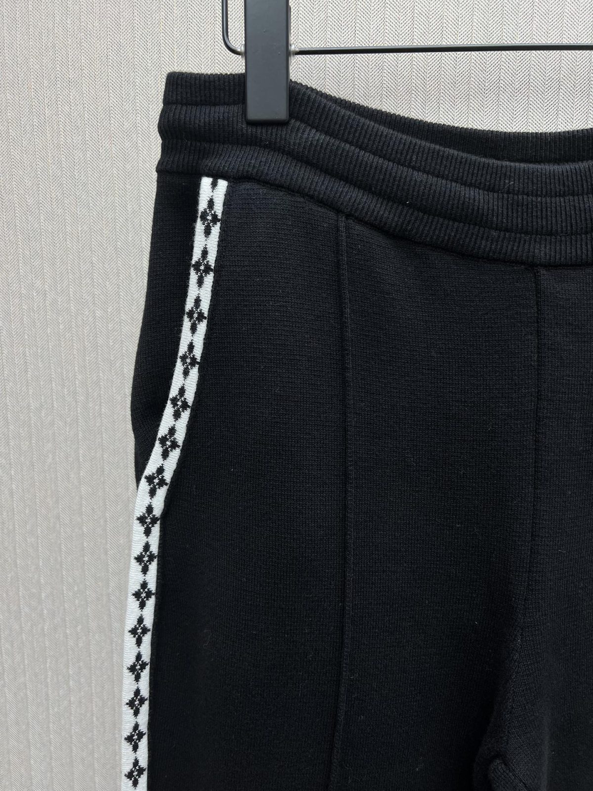 Louis Vuitton Unisex Pants Size S-XL - Image 9