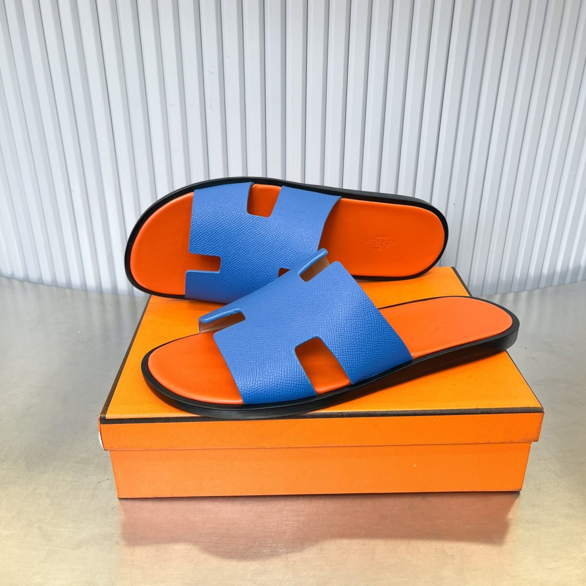 Hermes lzmir Sandals Size 40-45 - Image 3