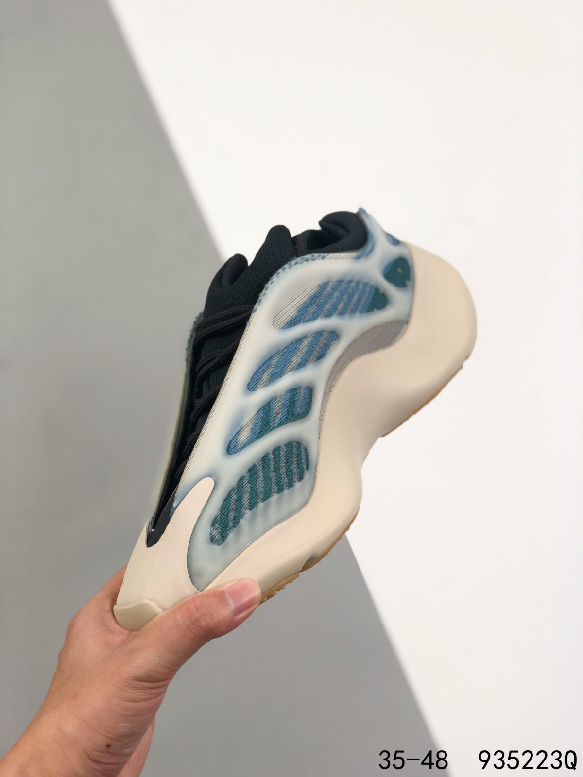 Yeezy 700 V3 Mens/Women's Sneakers Shoes 35 - 48 - Image 8