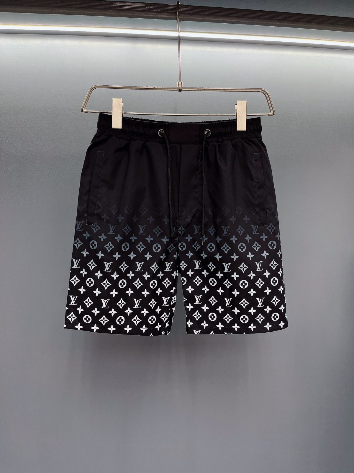 Louis Vuitton Beach Pants Size M-XXXL - Image 1