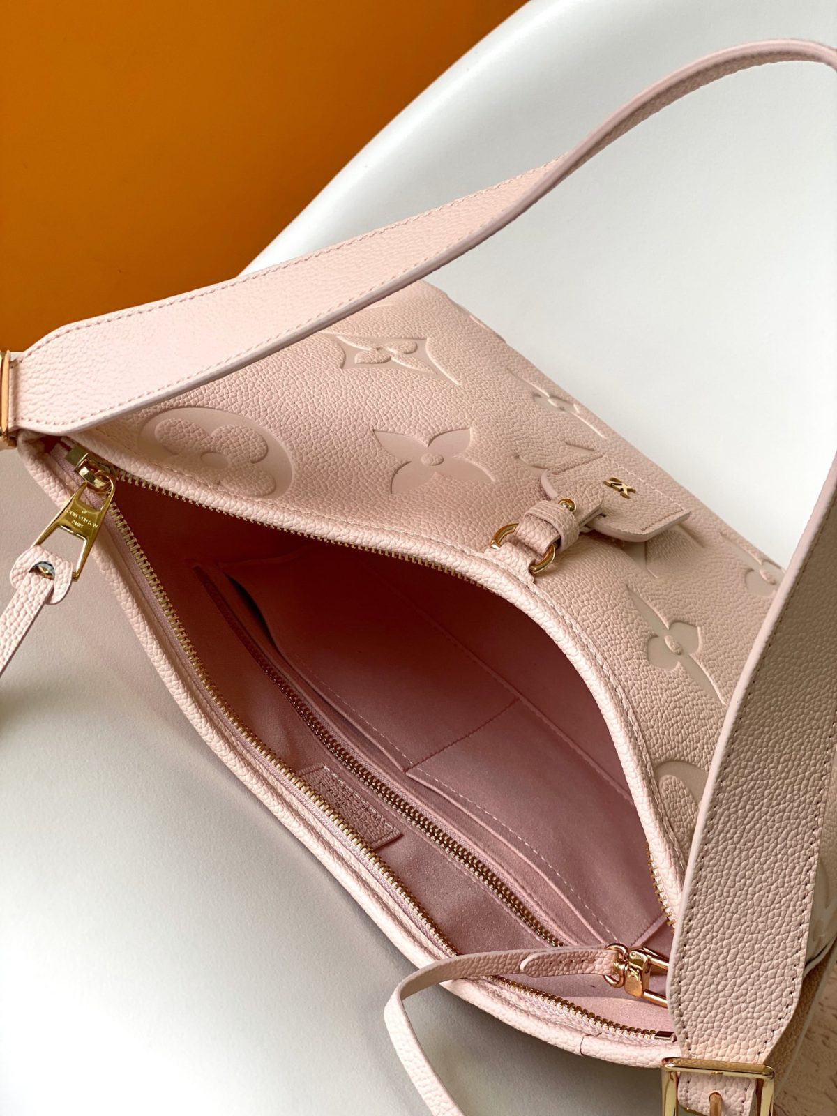 Louis Vuitton M47082 CarryAll Women Bags Size 29*24*12cm - Image 8