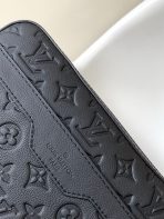 Louis Vuitton M46602 Men Shoulder Bags Size 25*18.5*7cm - Image 5