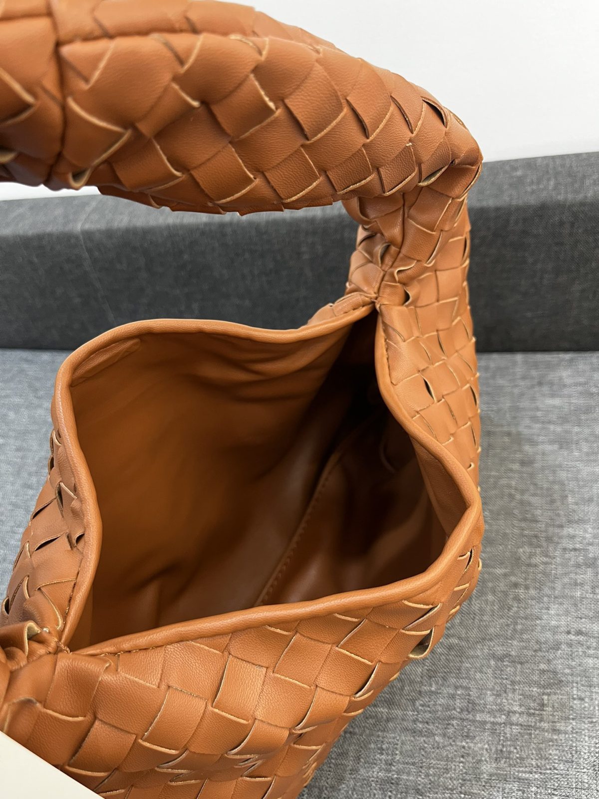 Bottega Veneta HO Shoulder Bags 40*24cm - Image 8