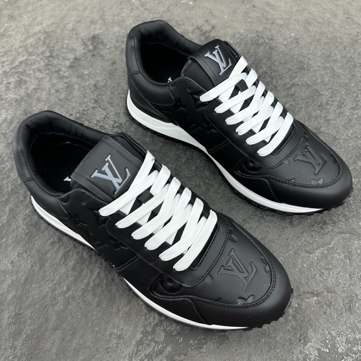 Louis Vuitton Run Away Sneaker For Men Size 39-46 - Image 2