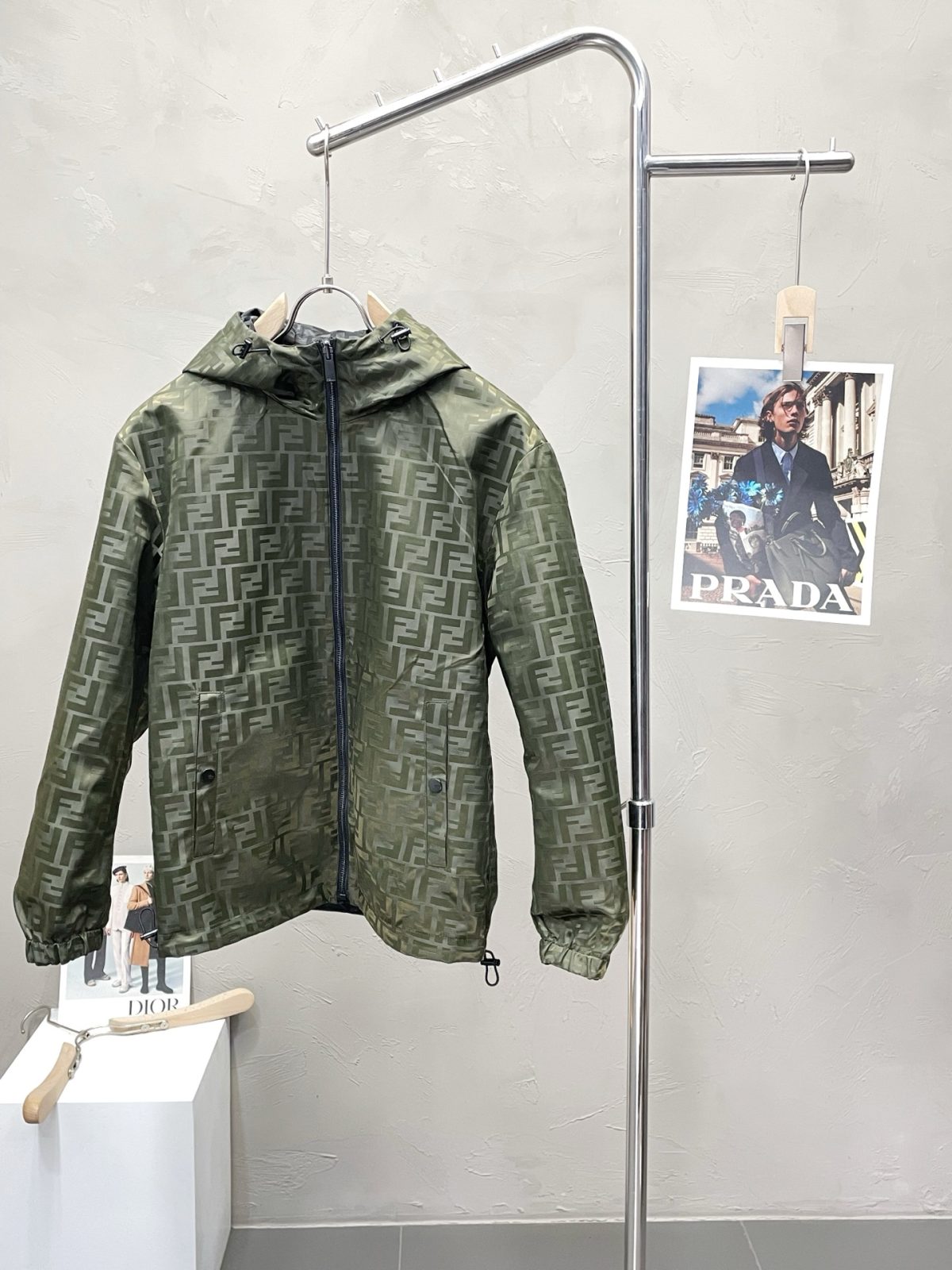 Fendi Unisex Jacket Size M-XXXL - Image 3