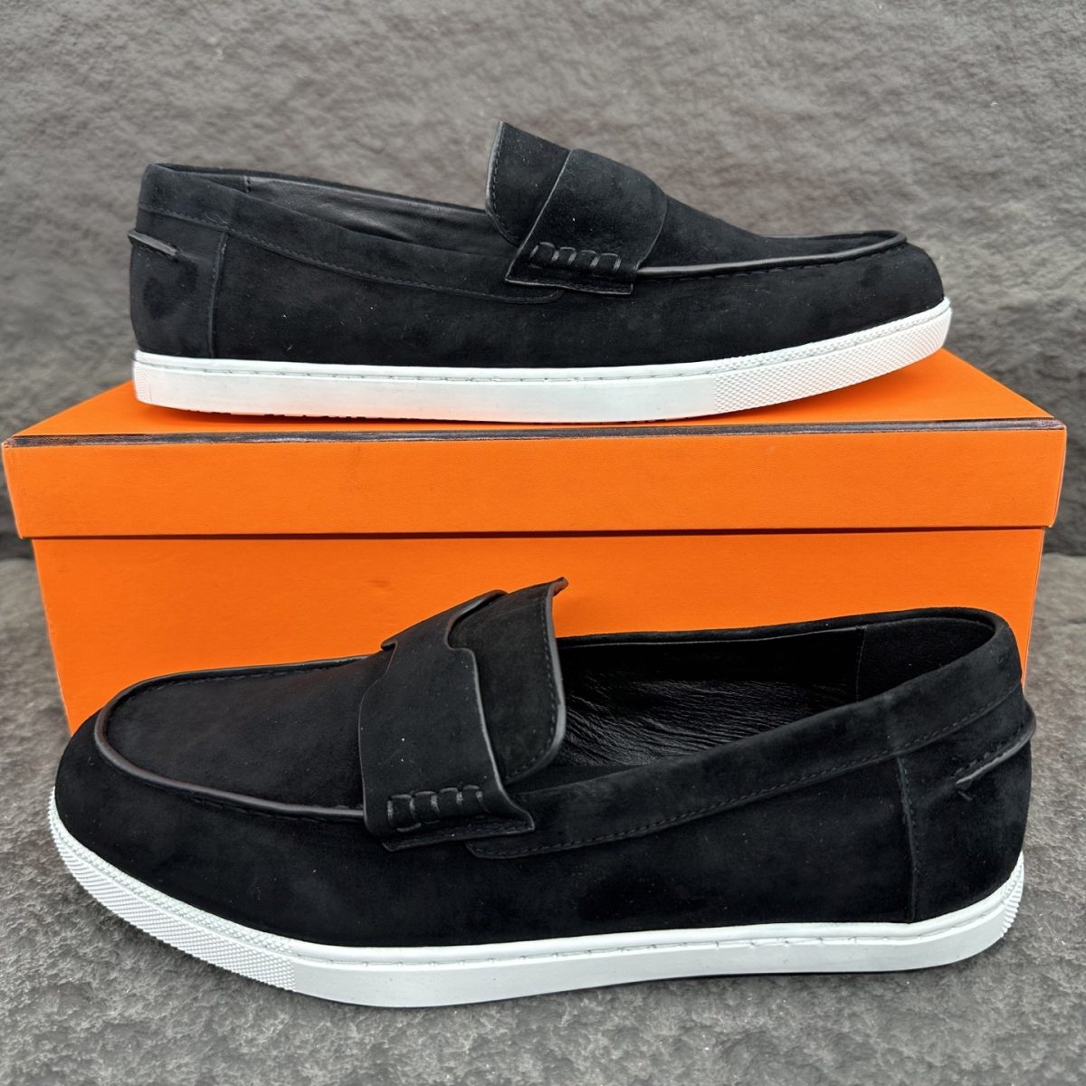 Hermes Job Men Loafers Size 40-45 - Image 1