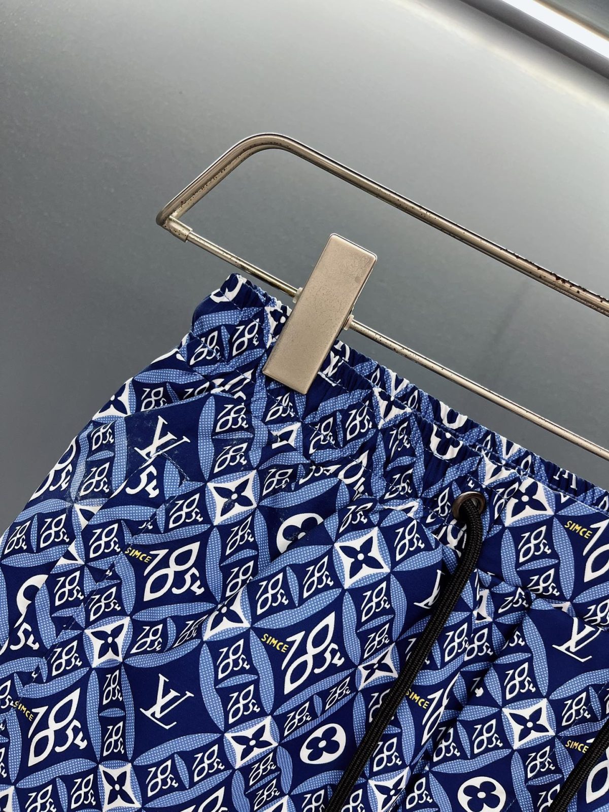 Louis Vuitton Beach Pants Size M-XXXL - Image 4