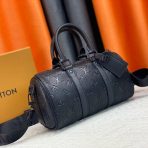 Louis Vuitton Keepall Bandoulière 25 Bags for Men - Image 2