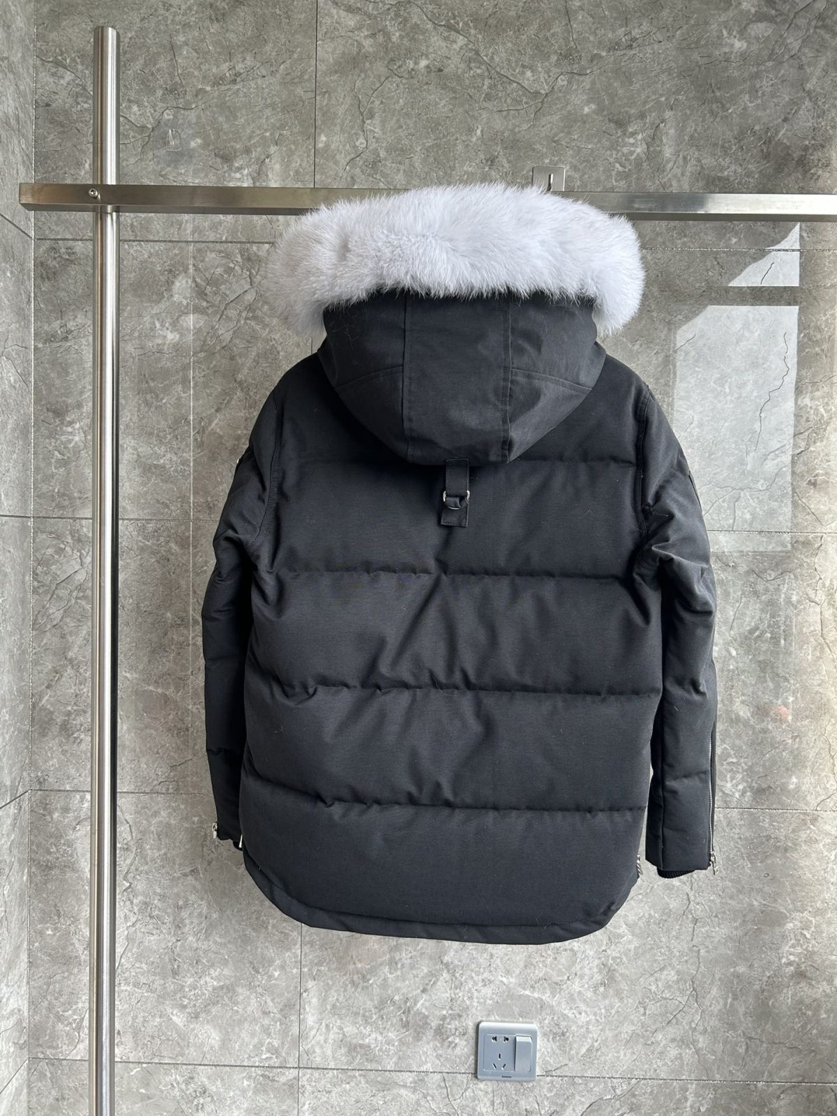 Moose Knuckles 06 Men Winter Jacket Size S-XXL - Image 2