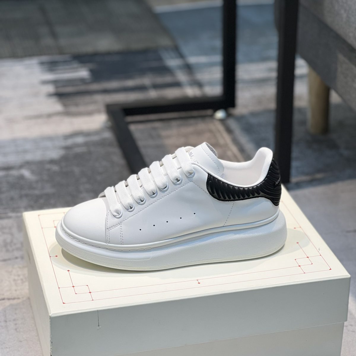 Alexander McQueen Men's/Women Sneakers Shoes Gr. 36 - 46 - Image 1