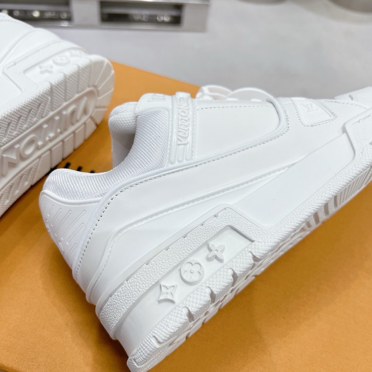 Louis Vuitton Trainer Sneaker White Size 36-46 - Image 9