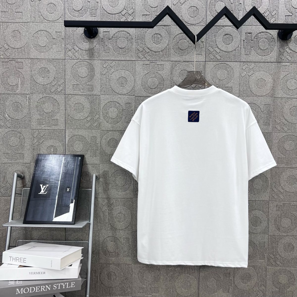 Louis Vuitton T Shirt  Embroider Logo Size XS-L - Image 5