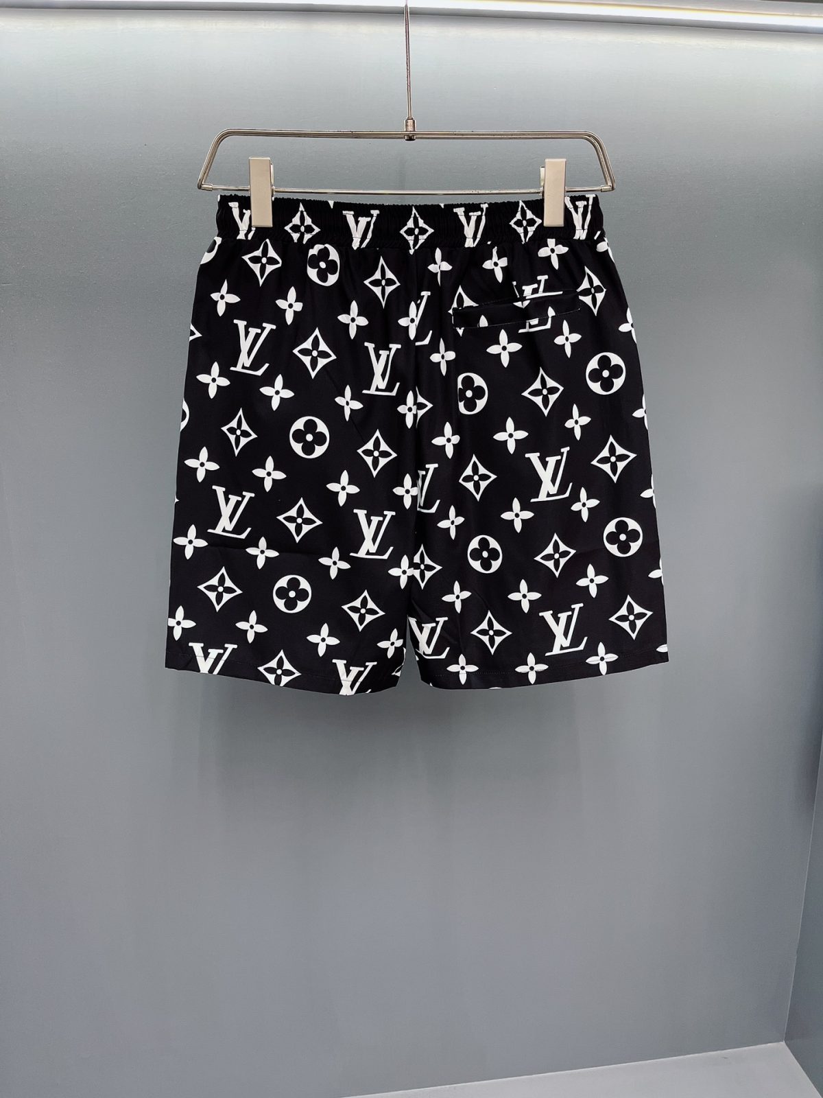 Louis Vuitton Beach Pants Size M-XXXL - Image 8
