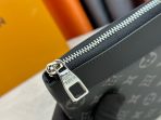 Louis Vuitton M62291 Pochette apollo Clutch Bags Size 34*25*2cm - Image 7