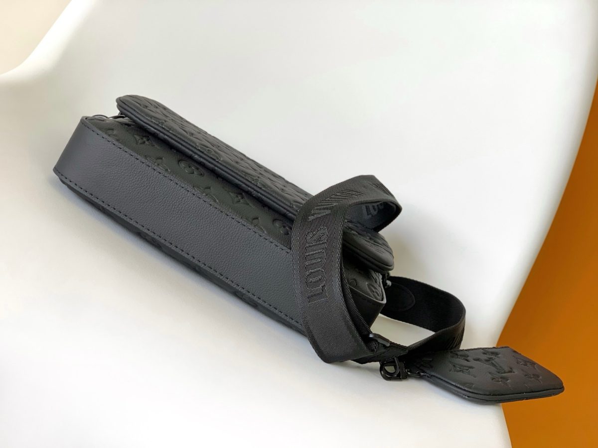 Louis Vuitton M46602 Men Shoulder Bags Size 25*18.5*7cm - Image 4