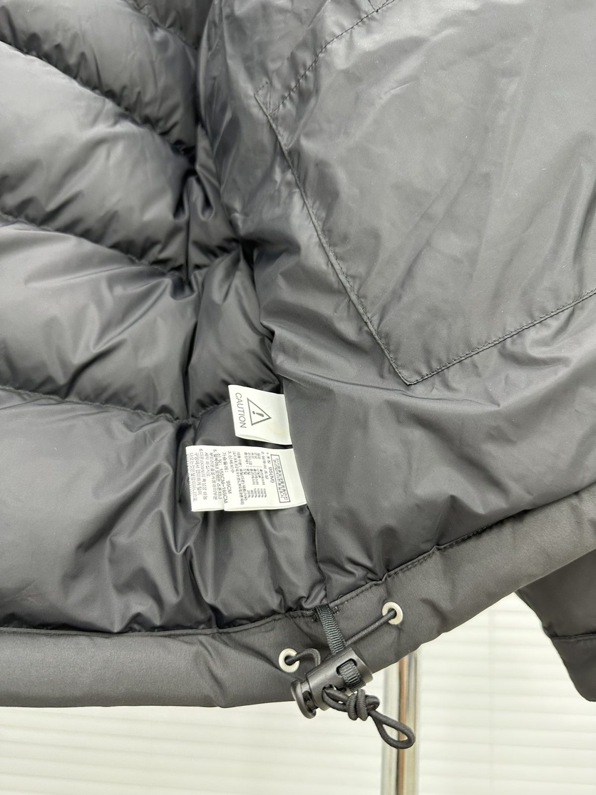 The North Face 1992 Men Women Winter Jacket XS-XXL - Image 8