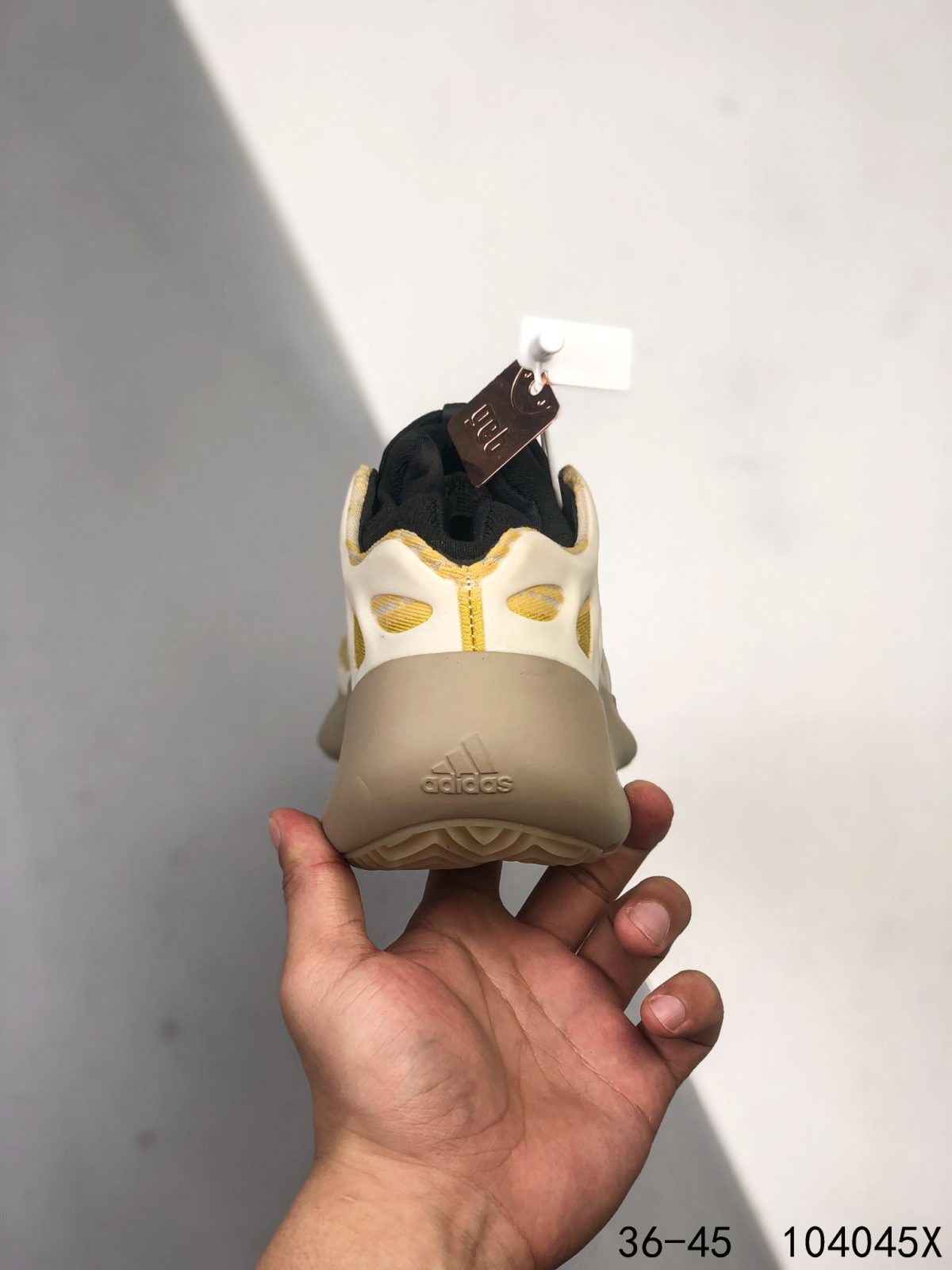 Yeezy 700 V3 Mens/Women's Sneakers Shoes 36 - 45 - Image 4