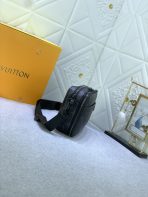 Louis Vuitton M46955 Alpha Shoulder Bags Size 11*18*6cm - Image 5