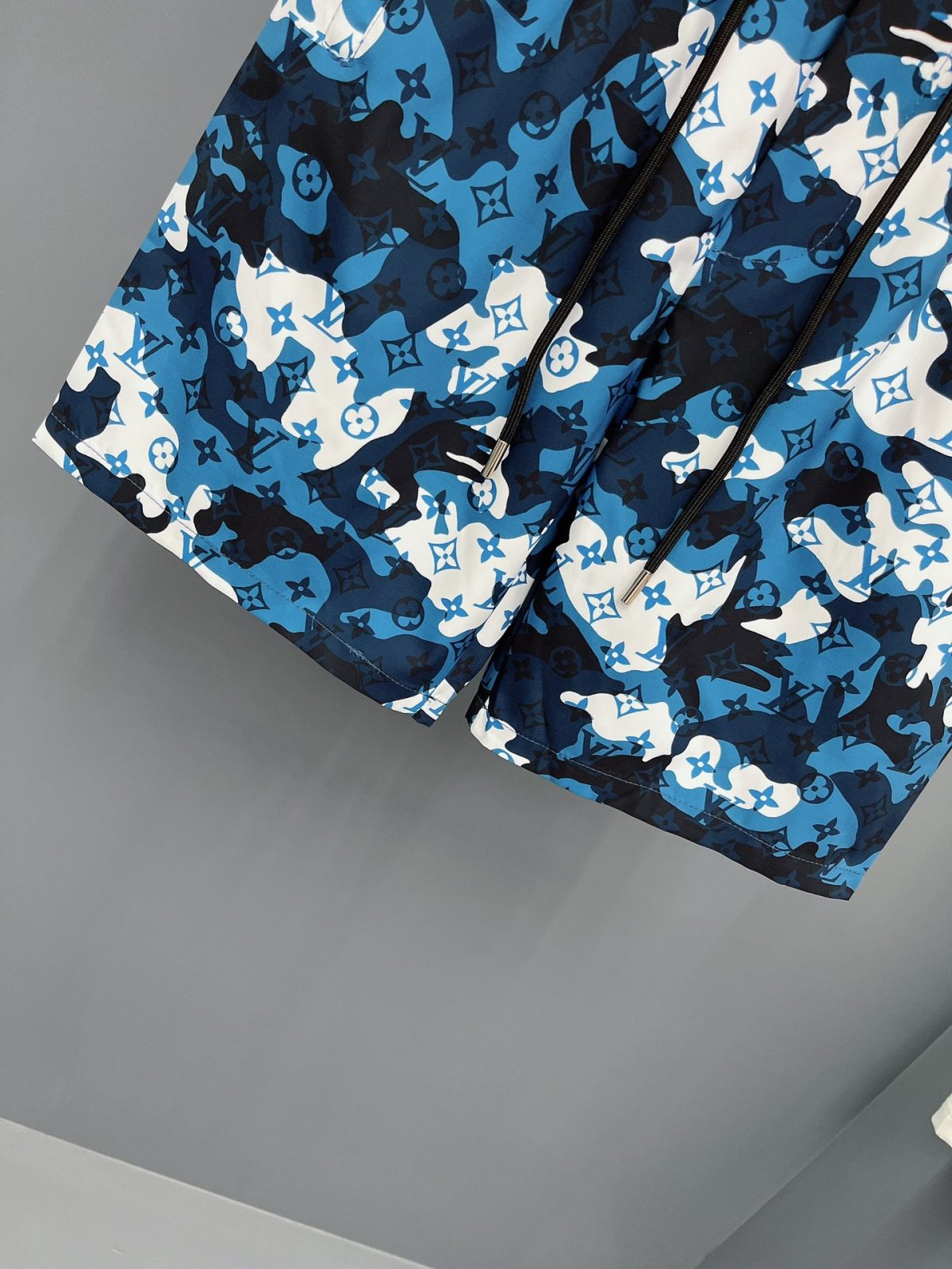 Louis Vuitton Beach Pants Size M-XXXL - Image 7