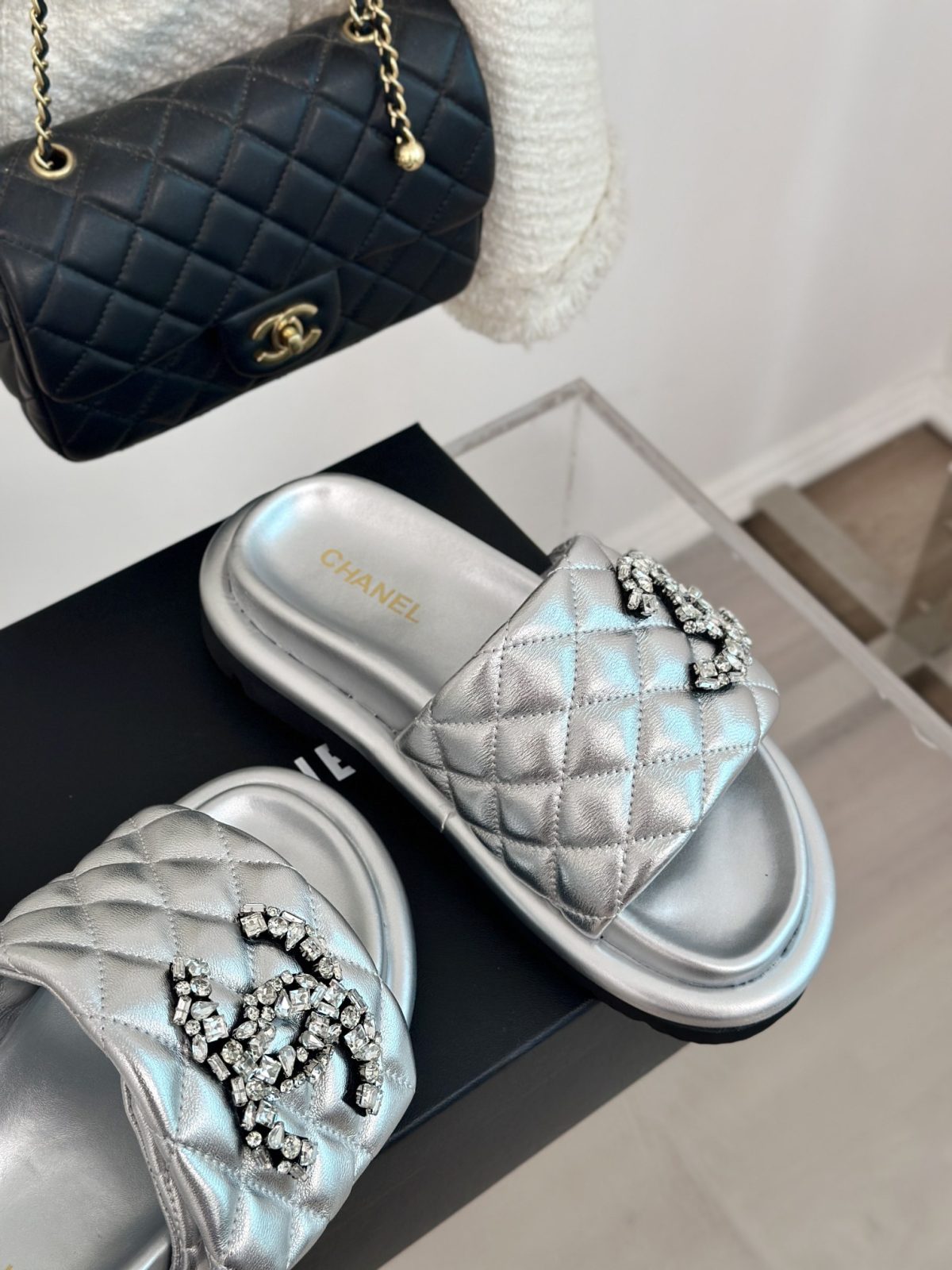 Chanel 2024 New Slippers Size 36-41 - Image 5