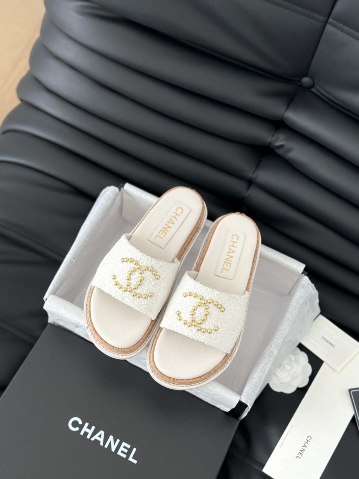 Chanel 2024 New Slippers Size 36-41 - Image 2