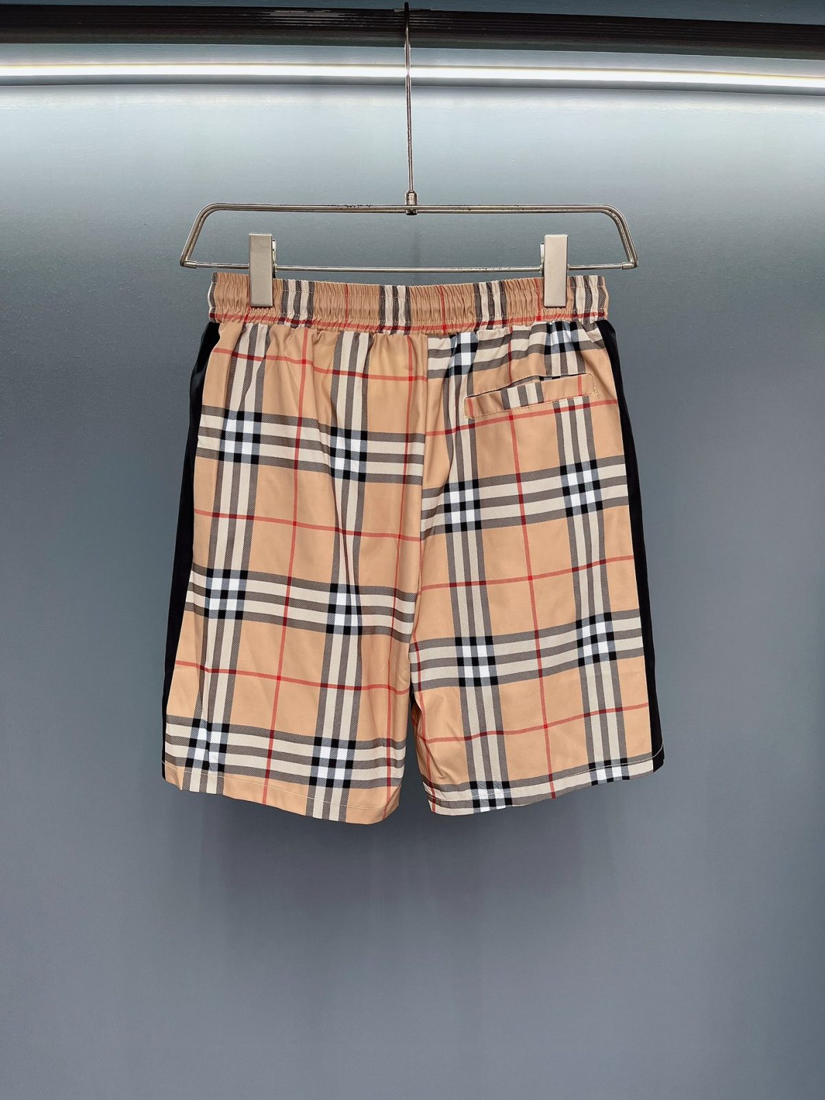 Burberry Beach Pants Size M-XXXL - Image 8
