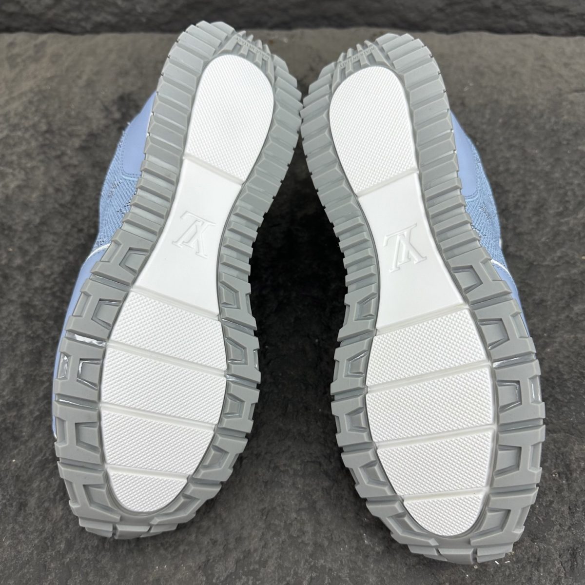 Louis Vuitton Run Away Sneaker For Men Size 39-46 - Image 6