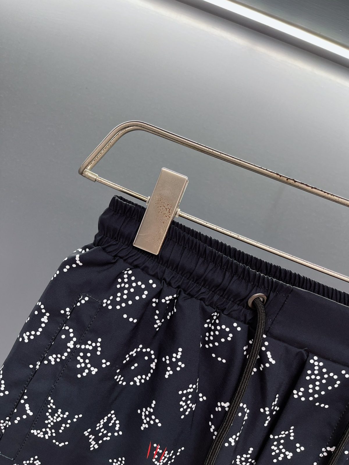 Louis Vuitton Beach Pants Size M-XXXL - Image 4
