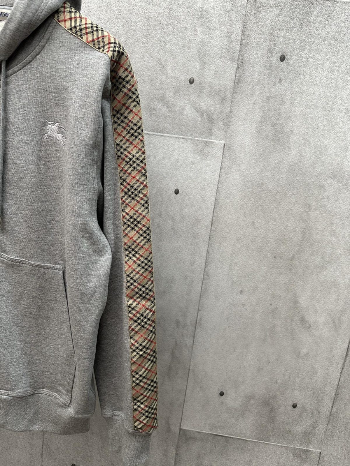 Burberry Unisex Jacket Size S-XL - Image 4